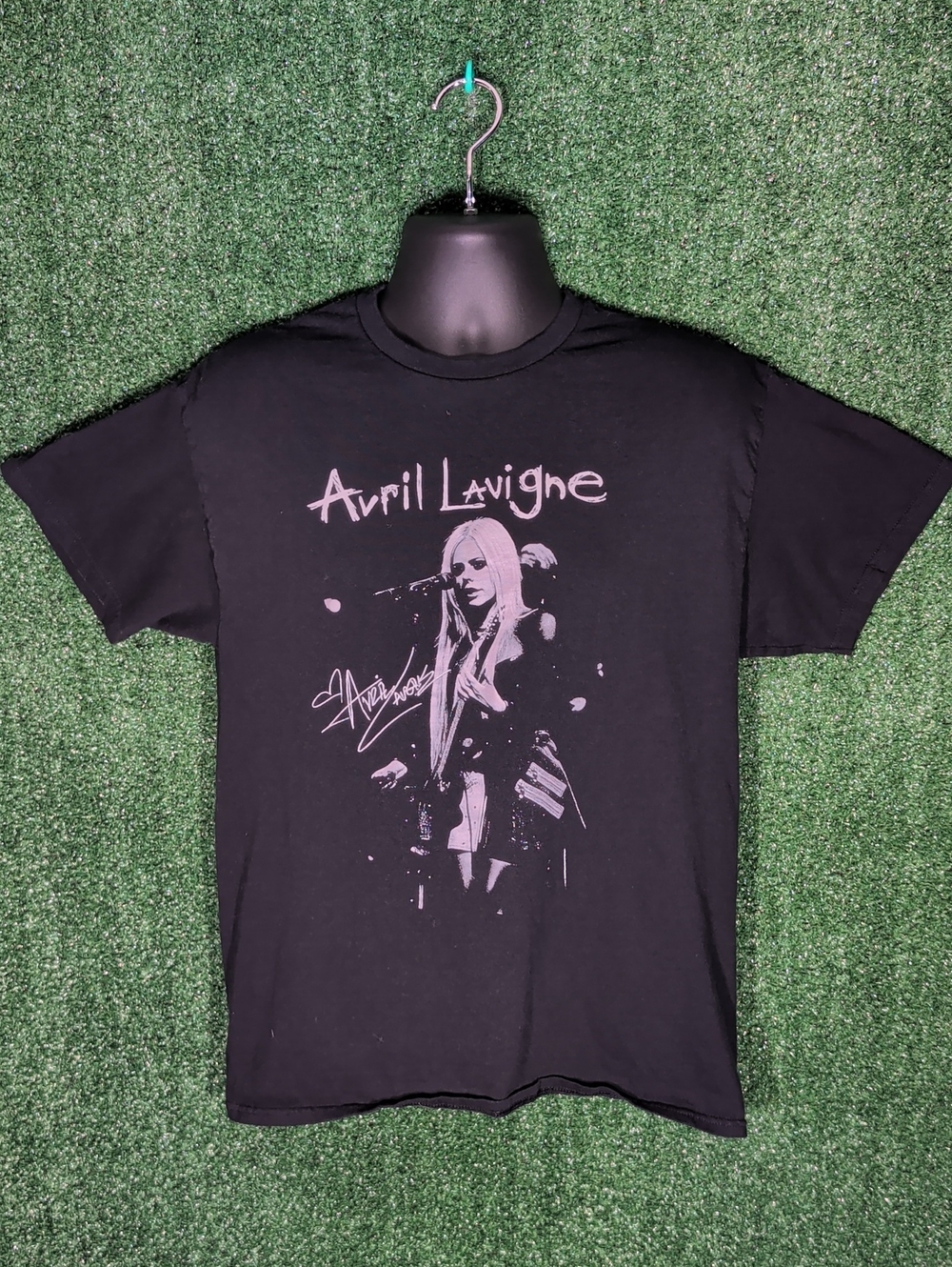 Avril Lavigne Live In Concert Graphic Black T-shirt, Size L
